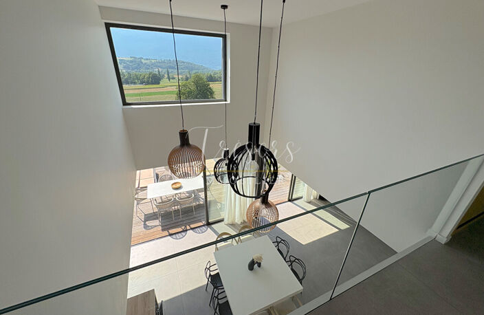 AIX LES BAINS- MERY Villa d'architecte de 186 m2 avec piscine à débordement — photo 3