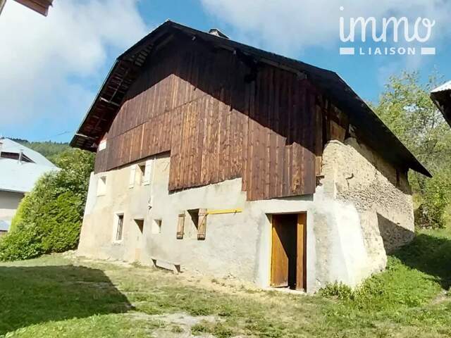 Maison traditionnelle de village à rénover — photo du bien