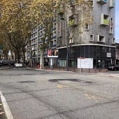 Commerce  315000 €