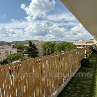 Appartement 5 pièces 215000 €