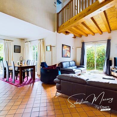 Maison 7 pièces 448500 €