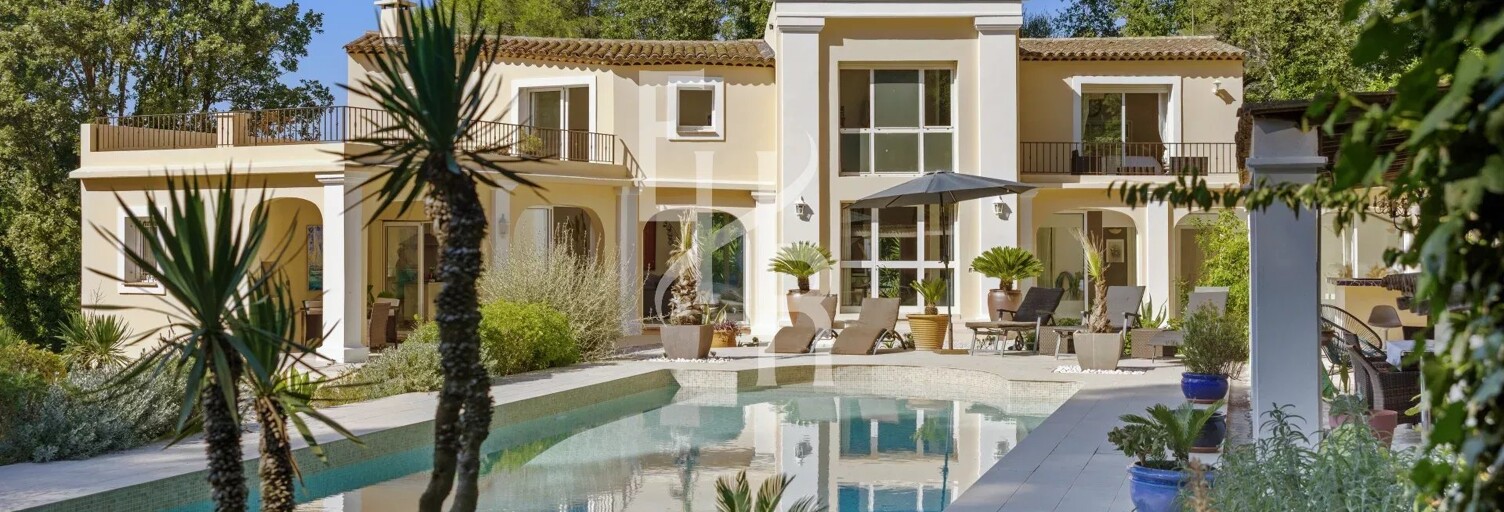 Maison 10 Pièces 226 m² à vendre à Mougins (06250)