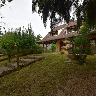 Maison 8 pièces 550000 €