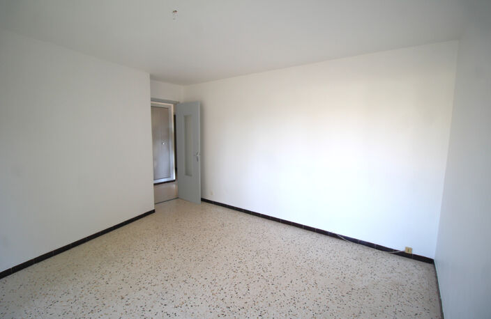 Centre-ville - T4 lumineux 74m2 - 2 balcons   Parking privé — photo 5