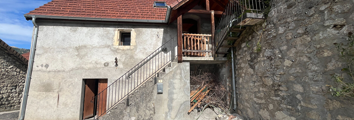 Maison 4 Pièces 90 m² à vendre à Saint-Julien-en-Beauchêne (05140)