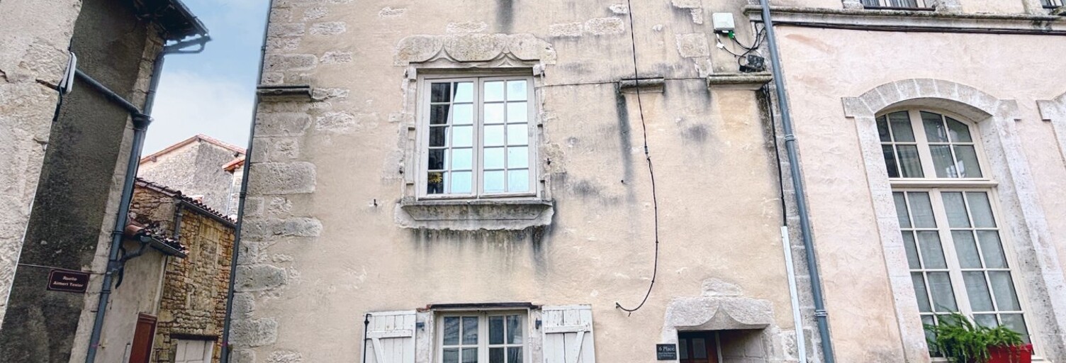 Maison 5 Pièces 93 m² à vendre à Nanteuil-en-Vallée (16700)