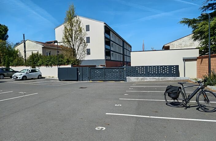Parking extérieur — photo 2