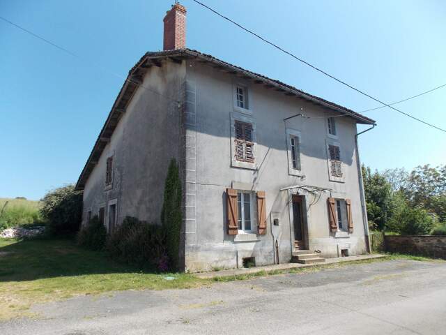 Maison à rénover — photo du bien