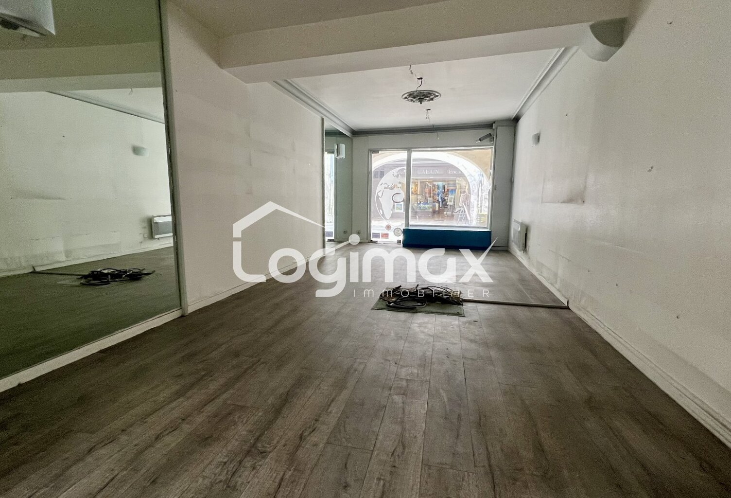 Vente local industriel  73 m² La Rochelle (17000) — photo 1
