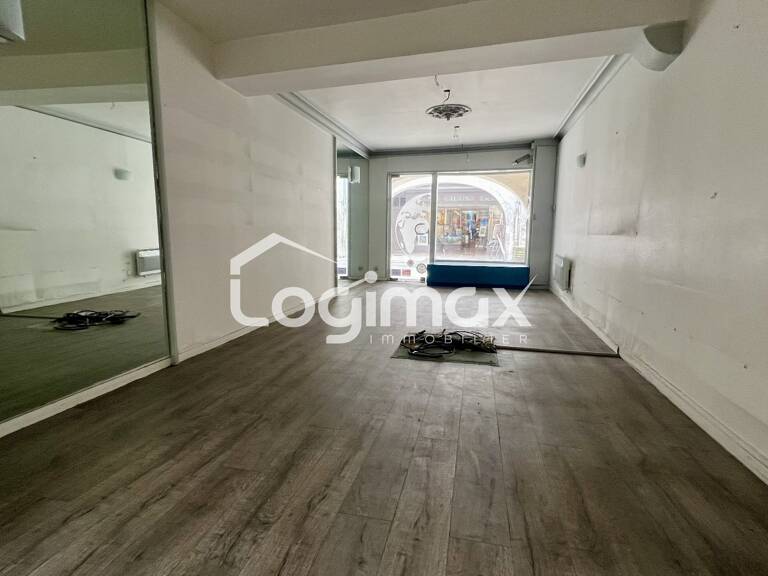 Local industriel  73 m² — photo 1