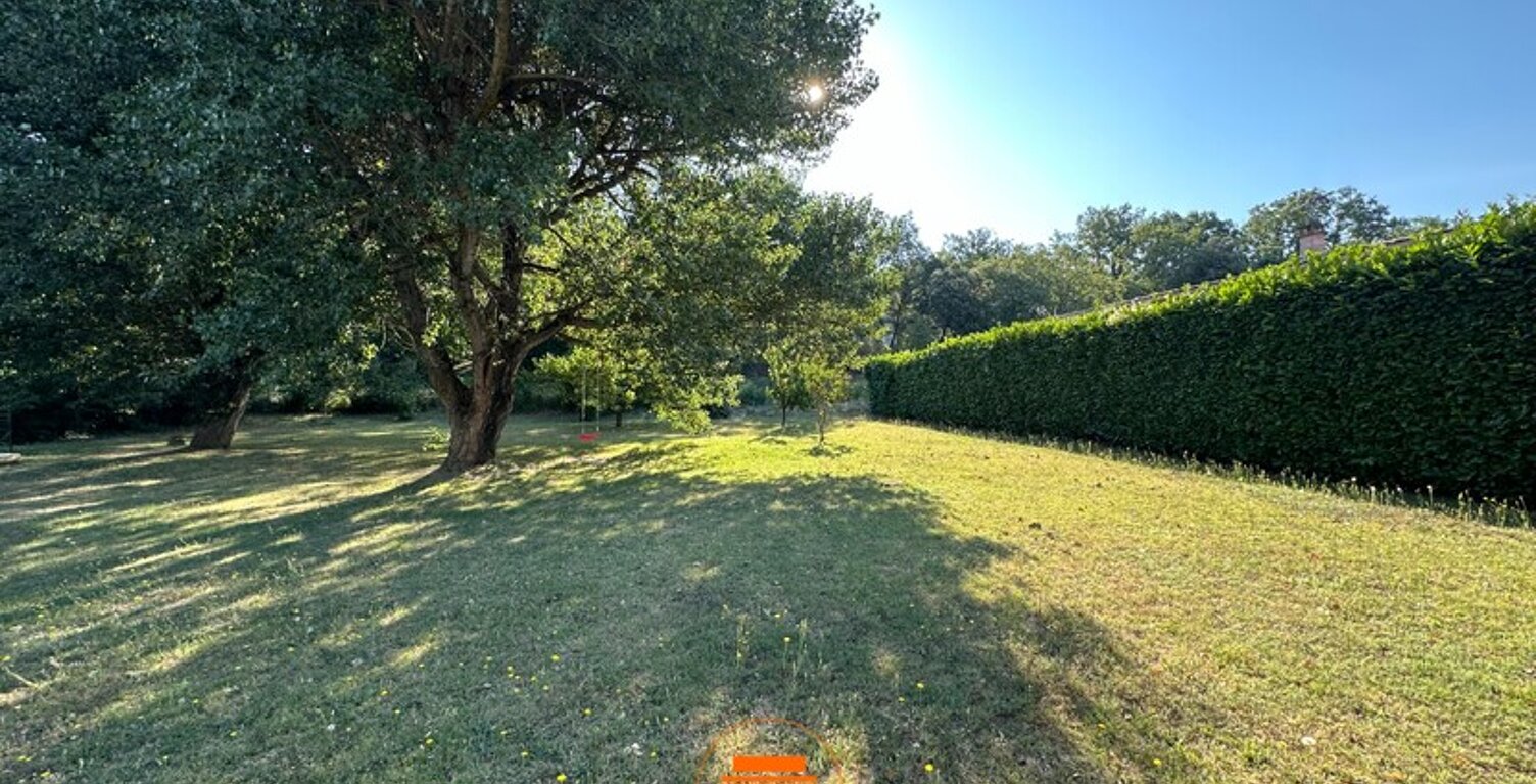Terrain — photo 1