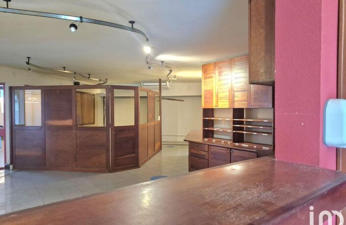 Vente Murs commerciaux 642 m&sup2; — photo 3