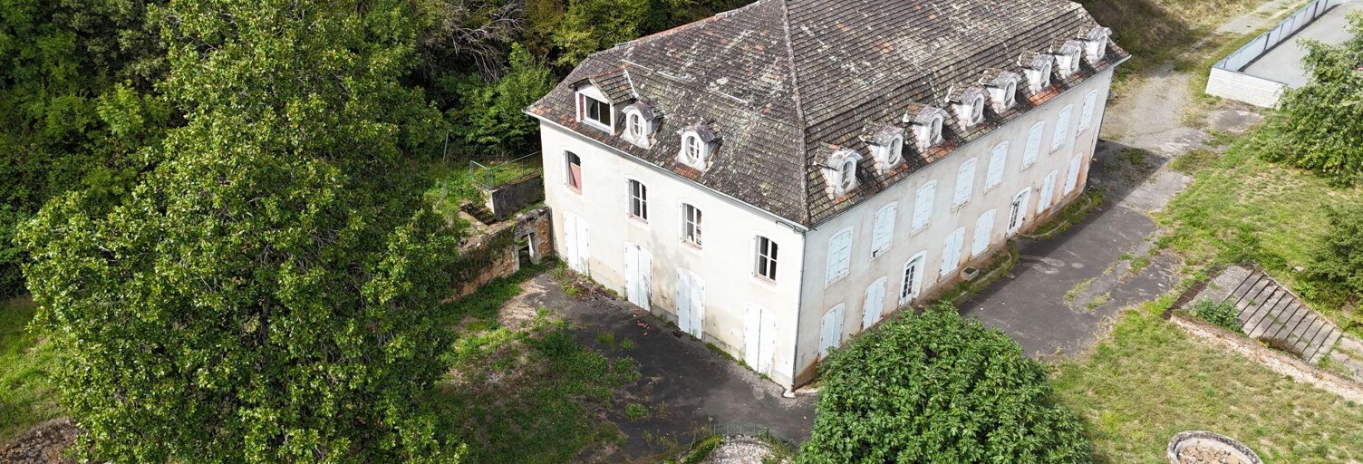 Maison 11 Pièces 800 m² à vendre à Figeac (46100)