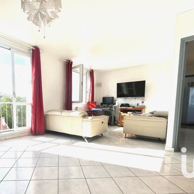 Appartement 4 pièces 76000 €