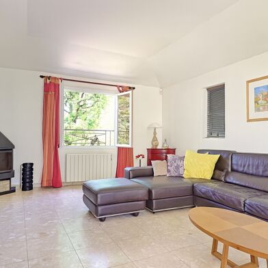 Maison 8 pièces 1080000 €