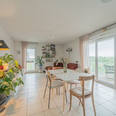 Appartement 3 pièces 240000 €