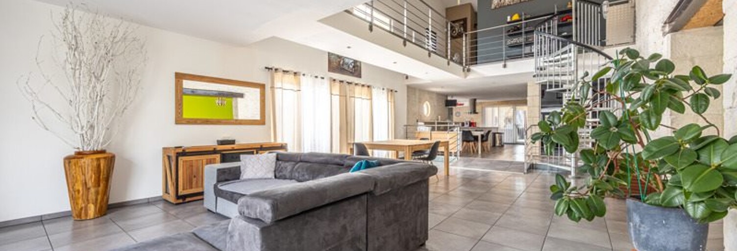 Maison 6 Pièces 220 m² à vendre à Mauzé-sur-le-Mignon (79210)