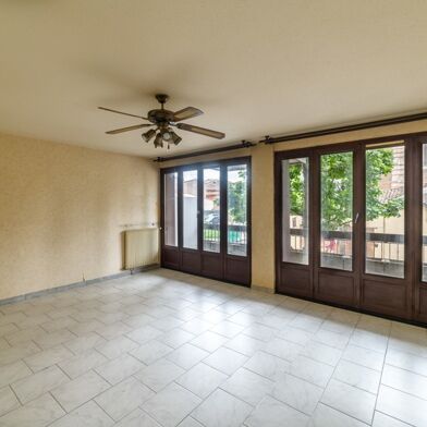 Appartement 3 pièces 161250 €