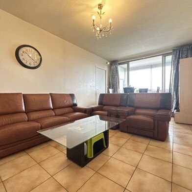 Appartement 5 pièces 171000 €