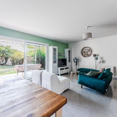 Maison 4 pièces 437808 €