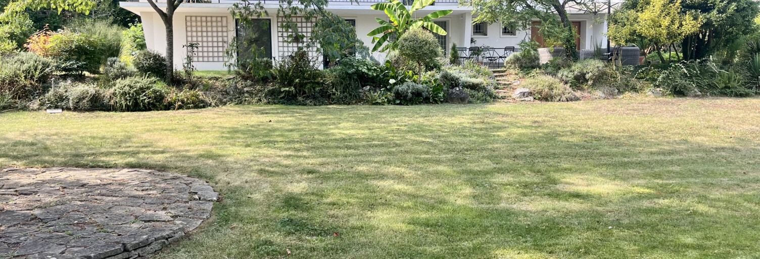 Maison 7 Pièces 173 m² à vendre à Écully (69130)