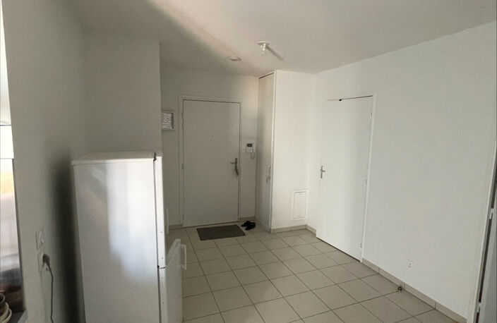 APPARTEMENT T2 - VENISSIEUX — photo 2