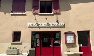 Commerce   m² à vendre à Saint-Symphorien-sur-Coise (69590)