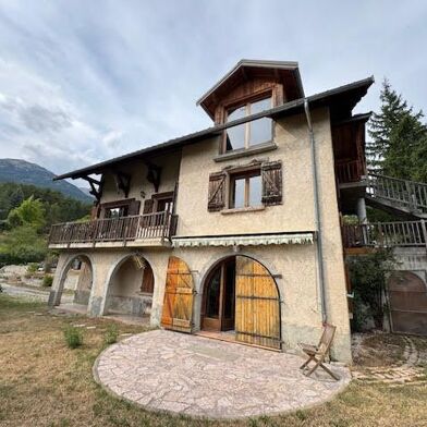 Maison 6 pièces 690000 €