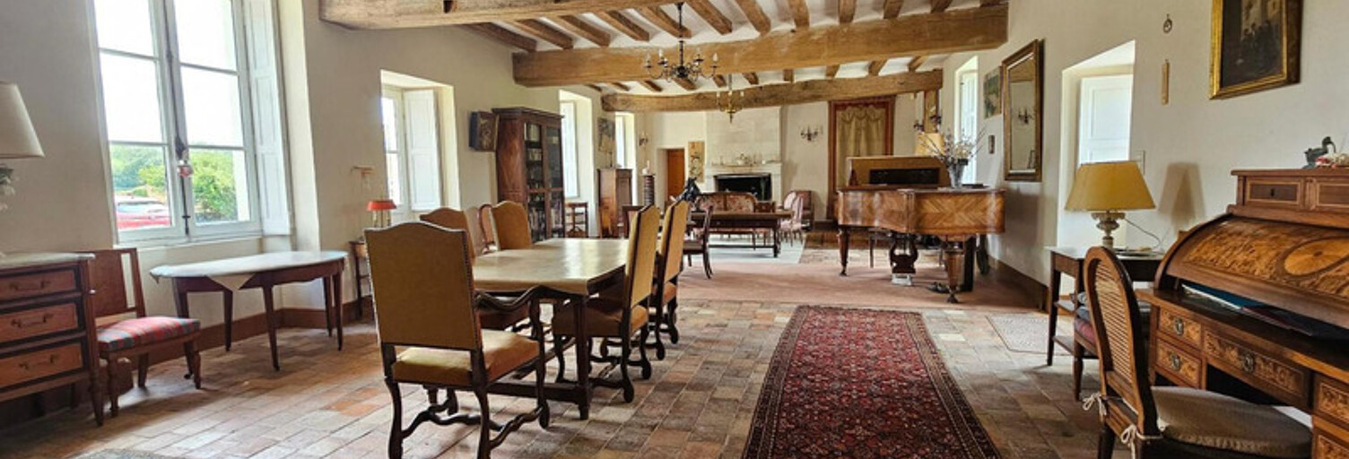 Maison 7 Pièces 212 m² à vendre à Vaas (72500)