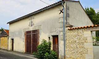 Maison 2 Pièces 74 m² à vendre à Saint-Jean-d'Angély (17400)