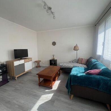 Appartement 3 pièces 800 €