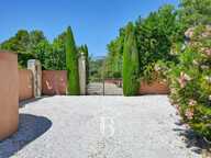AIX-EN-PROVENCE– VILLA D'ARCHITECTE 465M2 – 6 SUITES – PARC  1,1 — photo 2