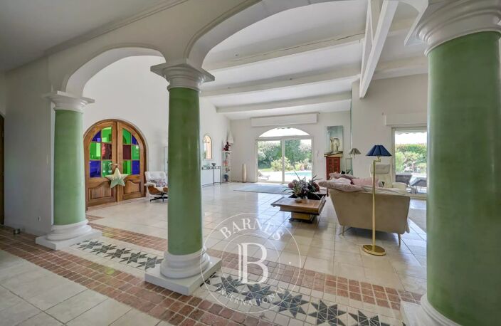 AIX-EN-PROVENCE– VILLA D'ARCHITECTE 465M2 – 6 SUITES – PARC  1,1 — photo 3