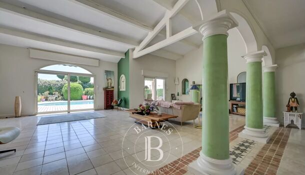 Propri&eacute;t&eacute; 8 pièces  à vendre Aix-en-Provence 13100