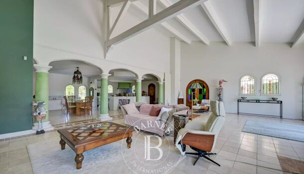 Propri&eacute;t&eacute; 8 pièces  à vendre Aix-en-Provence 13100