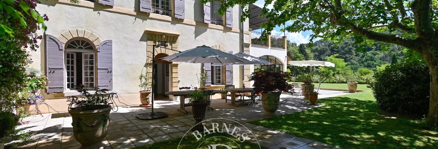 Maison 10 Pièces 300 m² à vendre à Aix-en-Provence (13100)