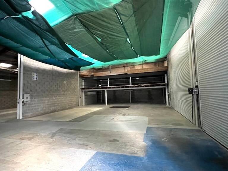 Dpt Charente Maritime (17), à louer PONS Bâtiment — photo 1