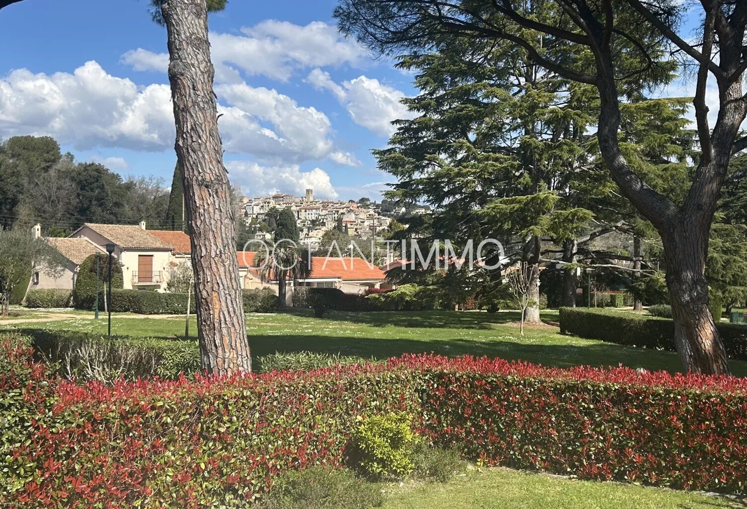 BIOT Villa familiale - Vue village  - 795.000 euros — photo 1