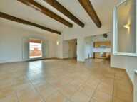 Appartement dans Uzès — photo 2
