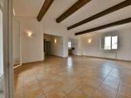 Appartement dans Uzès — photo 3