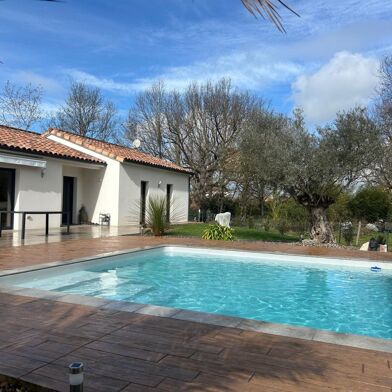 Maison 5 pièces 351900 €