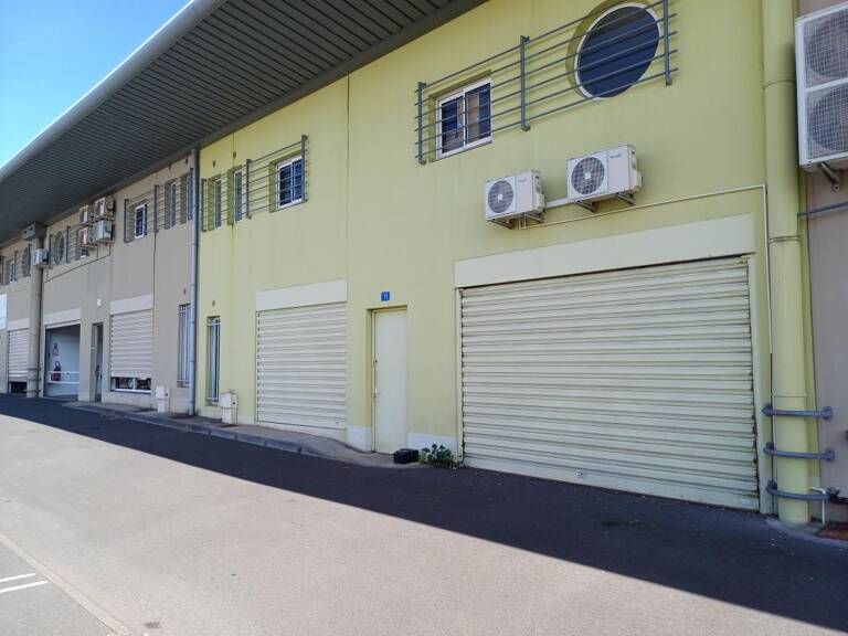 Local d'activité/entrepôt 328.56 m² Nord — photo 1