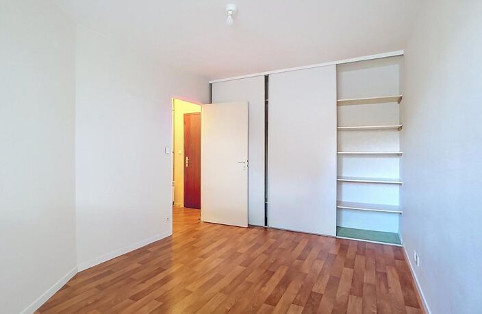 Appartement 3 pièces avec  place de parking , quartier la Martellière! — photo 5