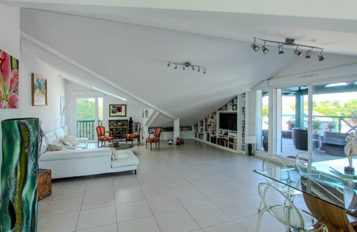 Vente appartement 3 pièces 120 m² Saint-Pierre-d'Irube (64990) — photo 2