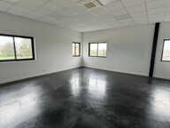 LUDON MEDOC / LOCAL COMMERCIAL de 50 m2 environ. — photo 2
