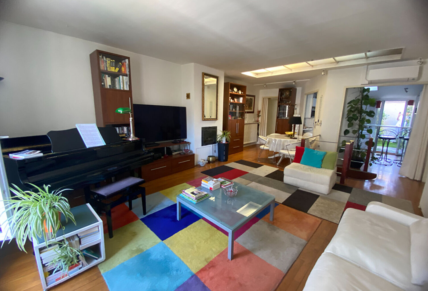 A VENDRE  CENTRE DE LA ROCHELLE  IMMEUBLE/MAISON DE 130 M2 — photo 1