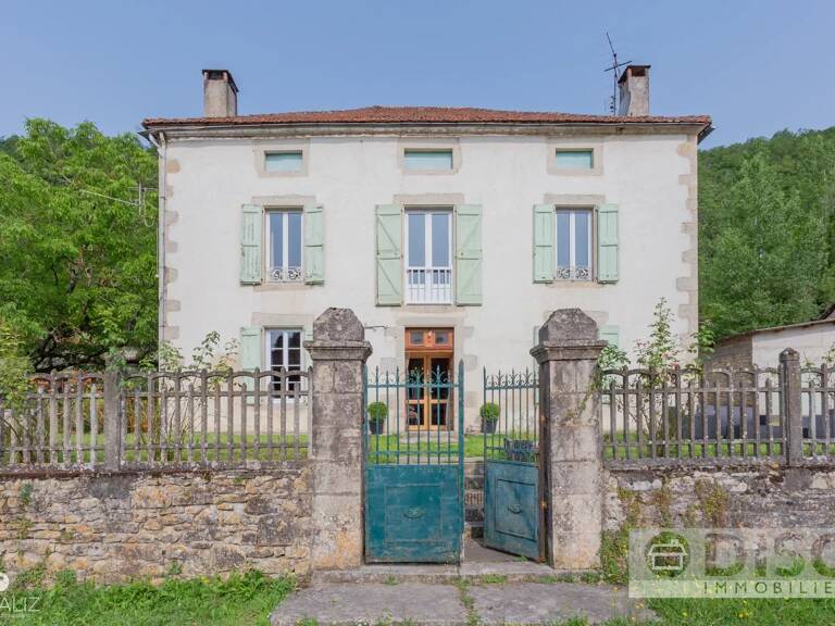 Belle et spacieuse maison de Maitre. — photo 1