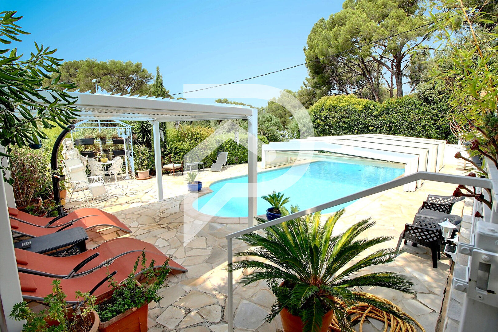 Villa / Maison  T6 à vendre Bormes-les-Mimosas 83230