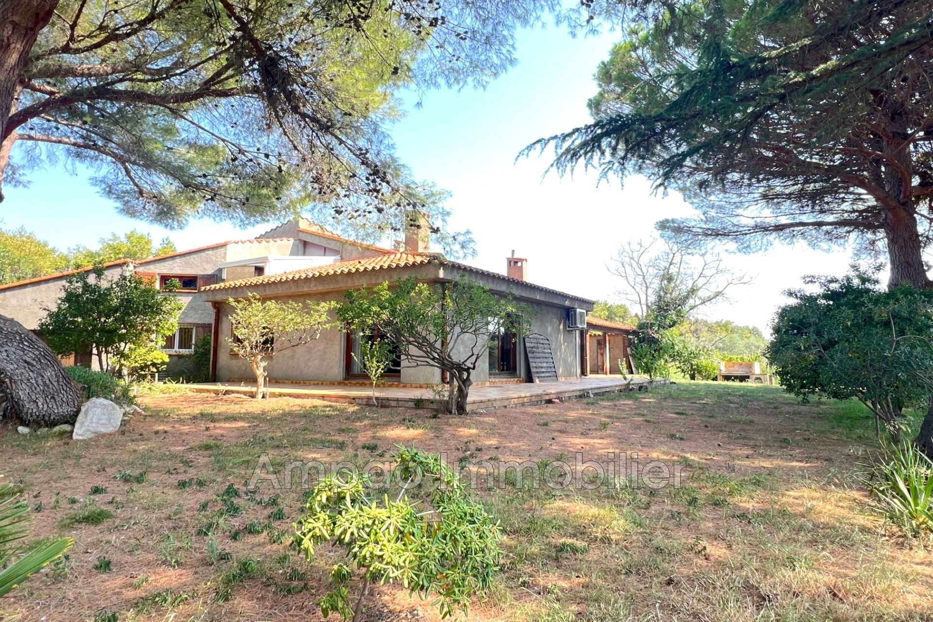 Villa / Maison  T6 à vendre Elne 66200