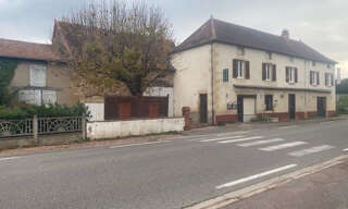 Commerce 4 Pièces 150 m² à louer à Saint-Martin-du-Lac (71110)